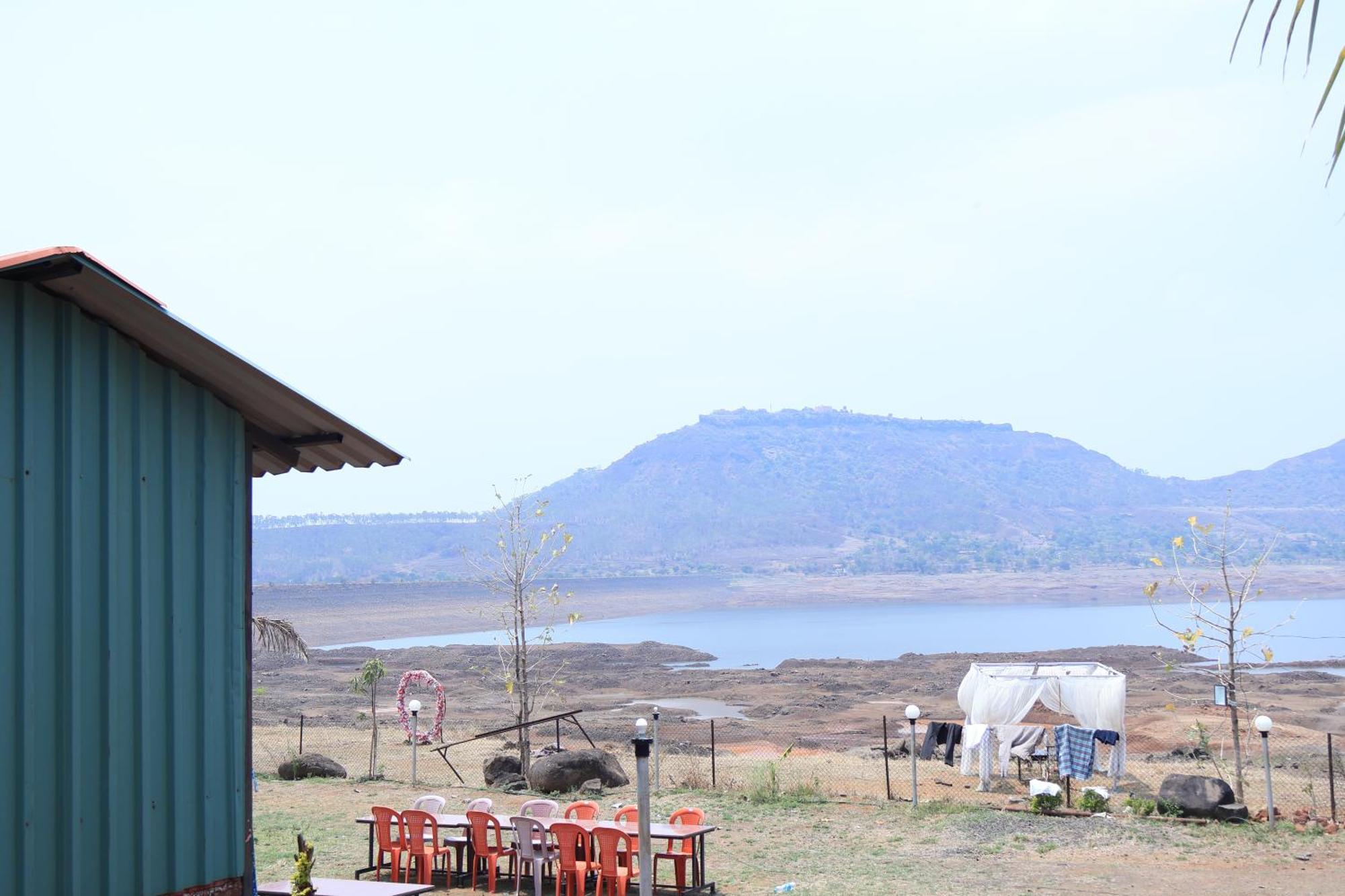 Hotel Mauli Agro Farm Dam View Resort Satara Exterior foto